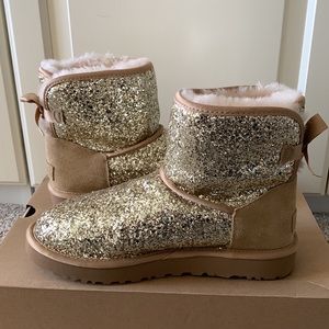 UGG Classic Women’s Mini-bow Cosmos Bootie in Gold Size 8